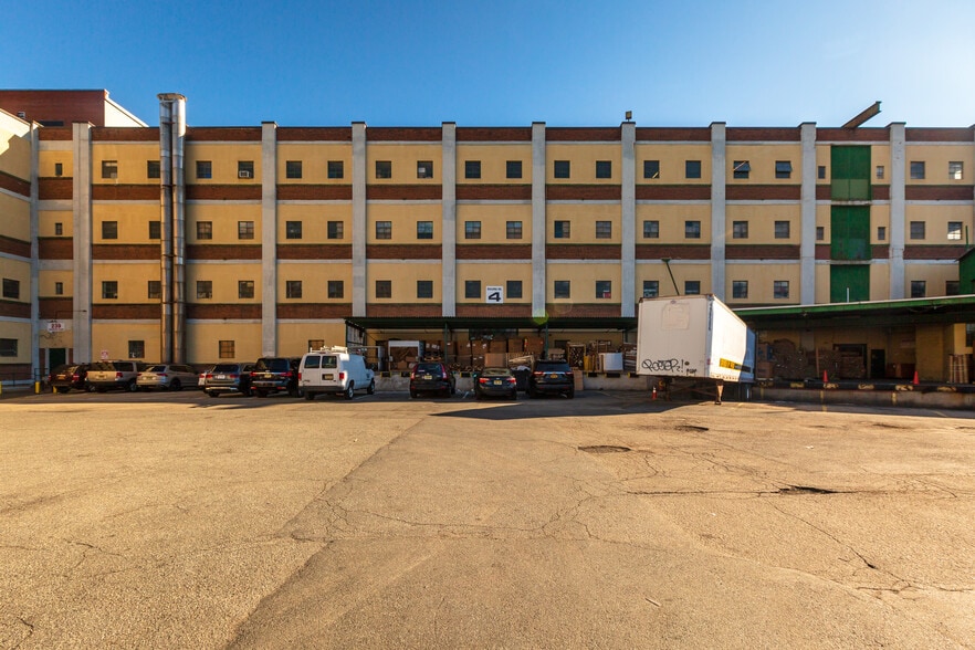 More Photos Of 239 Lindbergh Pl, Paterson Unknown For Lease