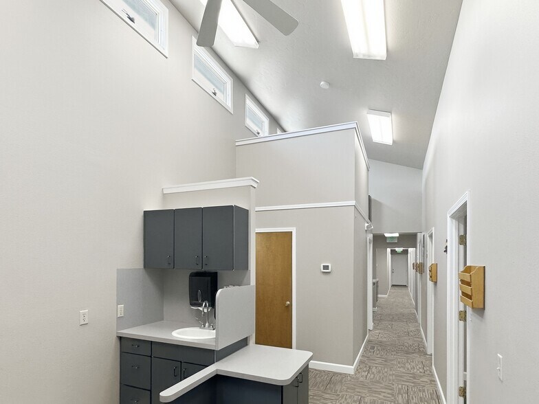More Photos Of 425 Idaho St, Gooding Medical For Sale