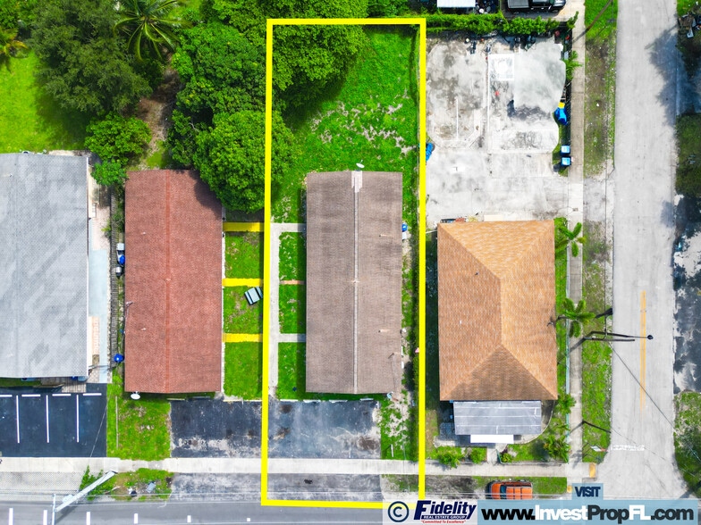 More Photos Of 404 NE 4th St, Pompano Beach Multifamily For Sale