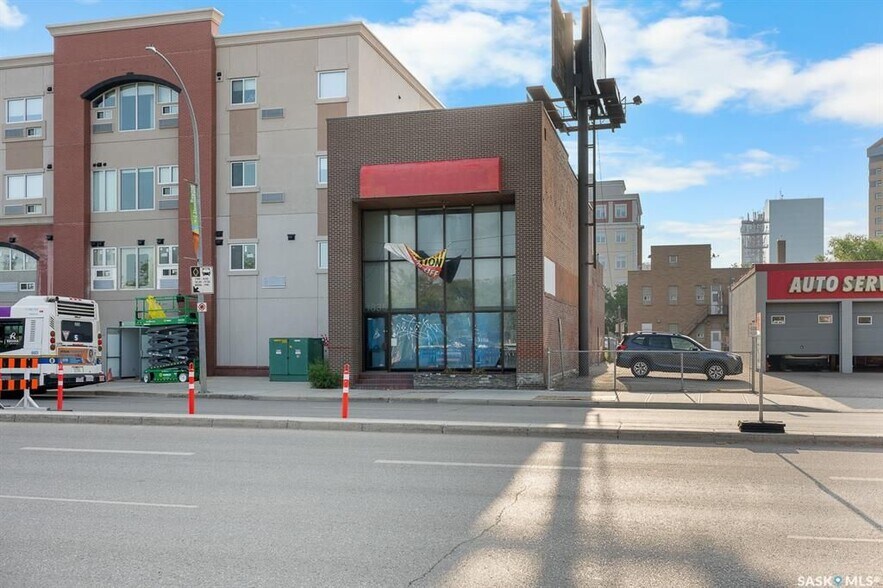 Primary Photo Of 1835 Albert St, Regina General Retail For Lease