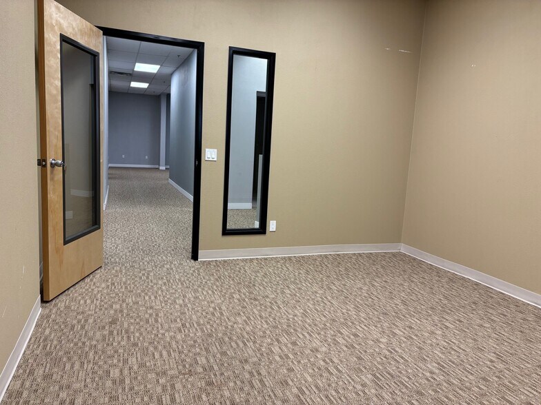 More Photos Of 105 1st St SE, Minot Apartments For Lease