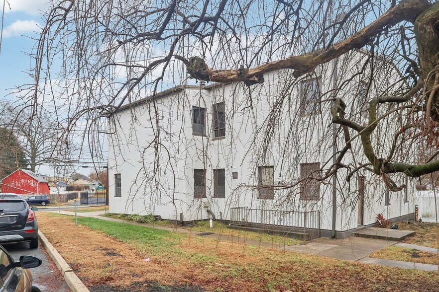 More Photos Of 2595 Yardville Hamilton Square Rd, Hamilton Office For Sale