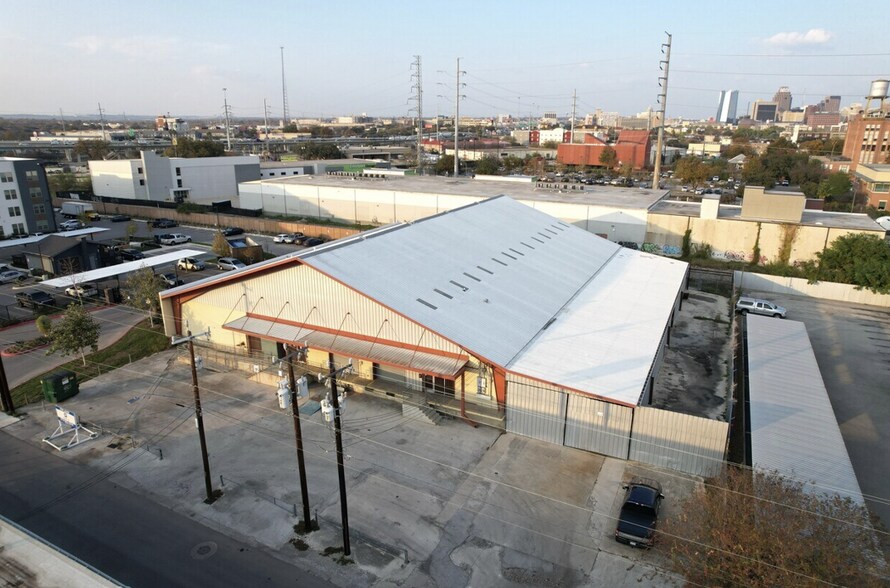 Primary Photo Of 319 W Peden, San Antonio Distribution For Sale
