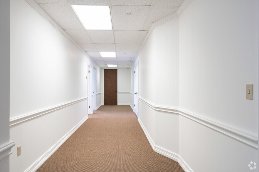 Photo of 20th Floor Ste 2050