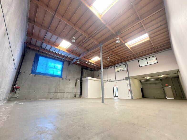 More Photos Of 5021 Tyler Ave, Temple City Manufacturing For Lease