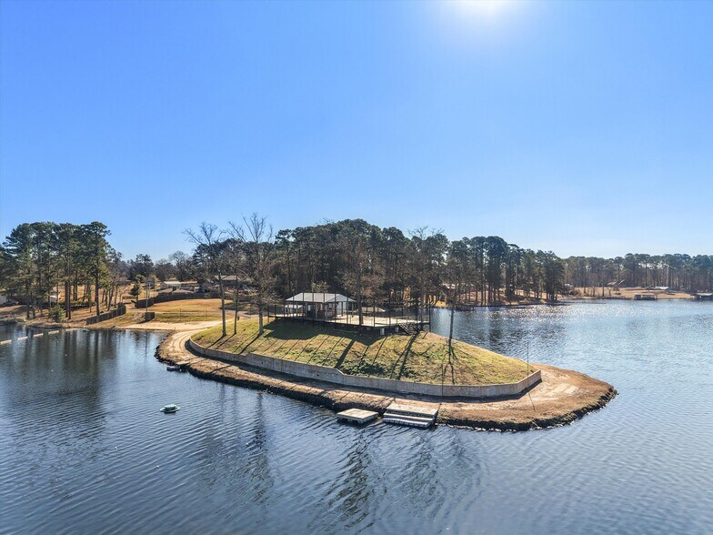 More Photos Of 202 W Germany St, Lone Star Lodge Meeting Hall For Sale