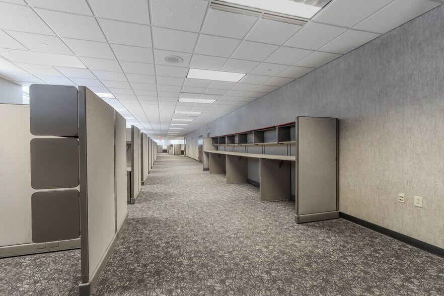 More Photos Of 11 Scott St, Wausau Office For Lease