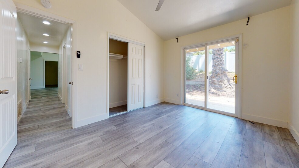 More Photos Of 5270-72 Manhasset Dr @ Redding Dr, San Diego Apartments For Sale