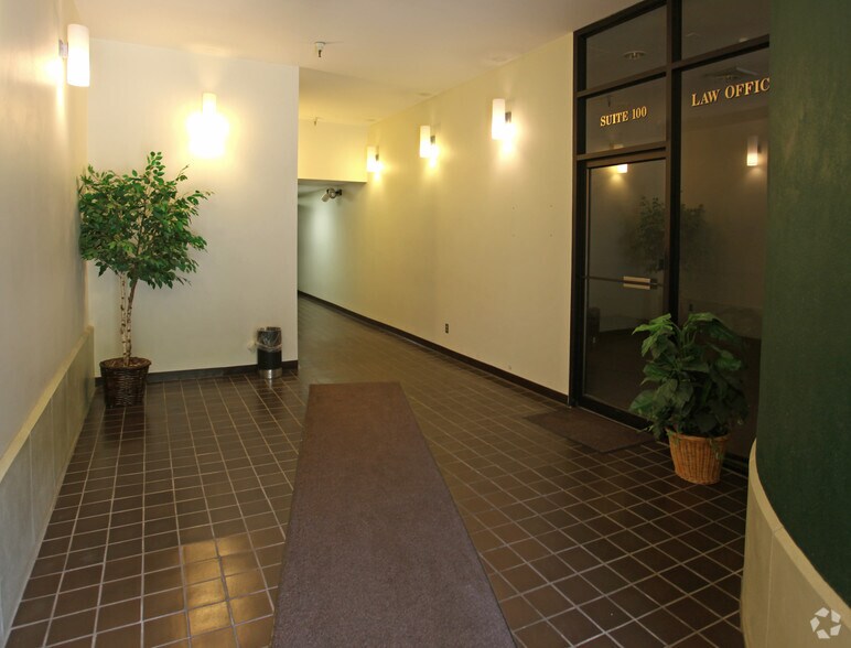 More Photos Of 608 Virginia St E, Charleston Office For Sale