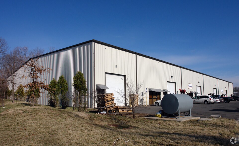 More Photos Of 44819 Acacia Ln, Sterling Warehouse For Sale