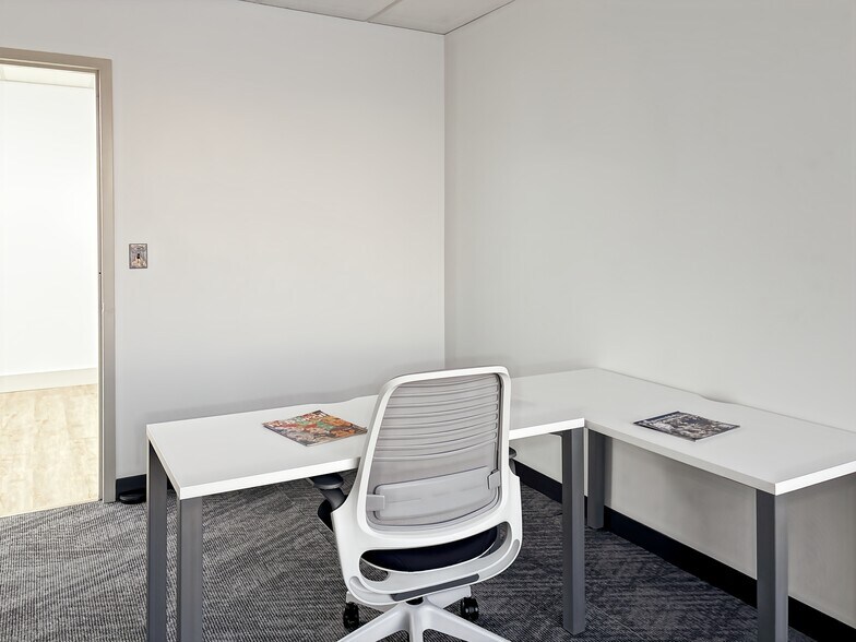 More Photos Of 53 Frontage Rd, Hampton Coworking Space