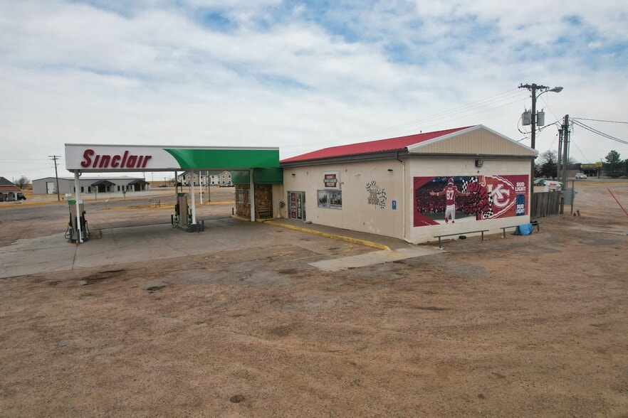 More Photos Of 1200 Castle Rock St, Quinter Service Station For Sale