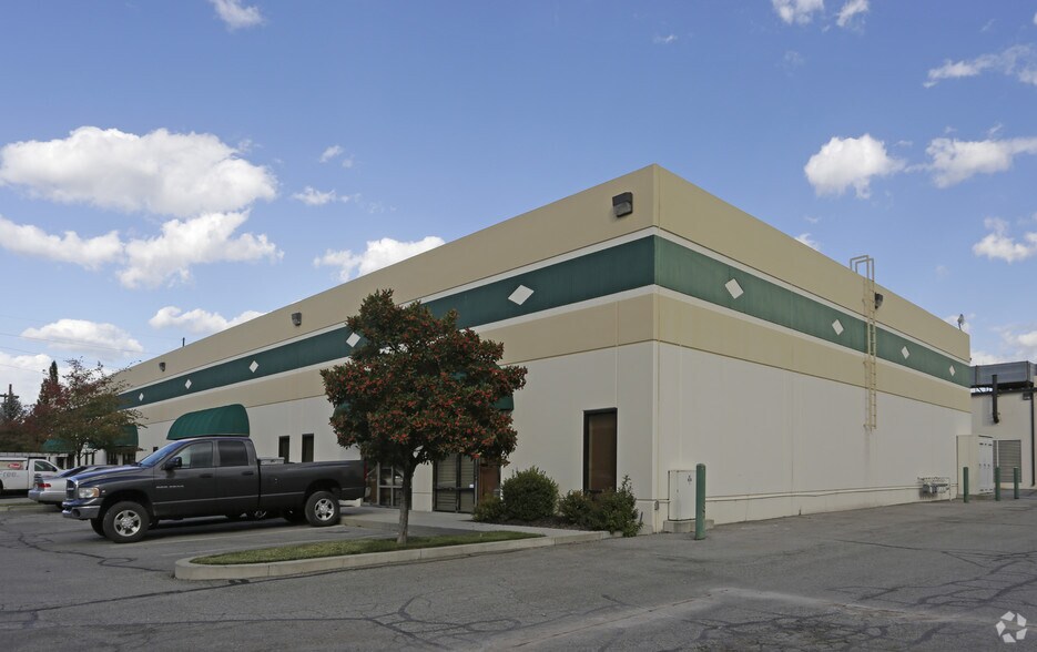 More Photos Of 47 S Orange St, Salt Lake City Light Manufacturing For Lease