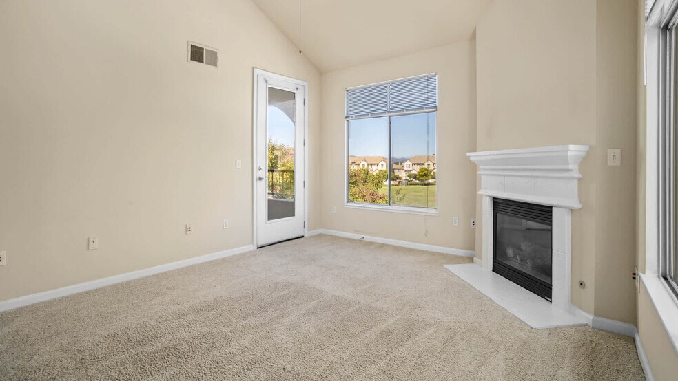 More Photos Of 1001-1101 Park Pl, San Mateo Apartments For Lease