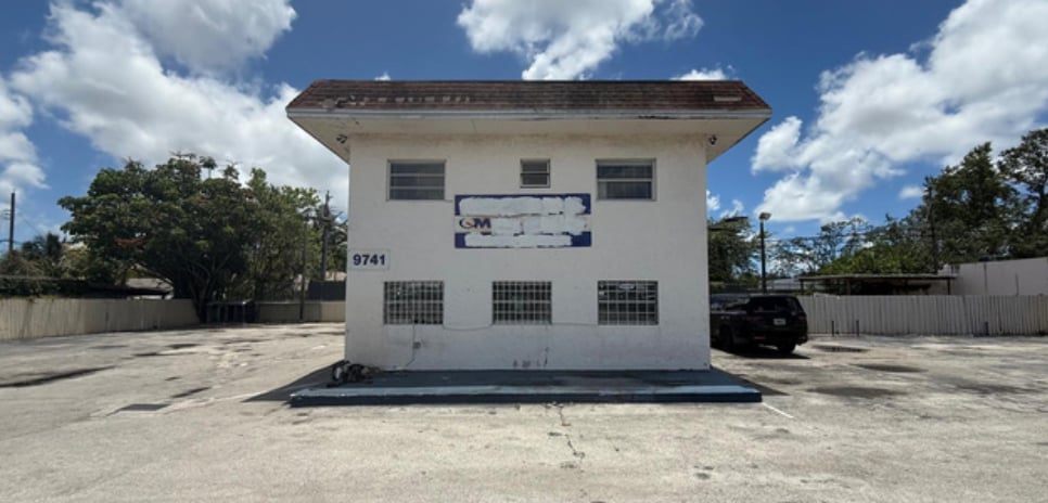 Primary Photo Of 9741 NW 27th Ave, Miami Service Station For Lease