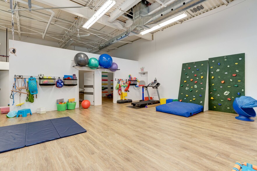 More Photos Of 68 Railside Rd, Toronto Coworking Space