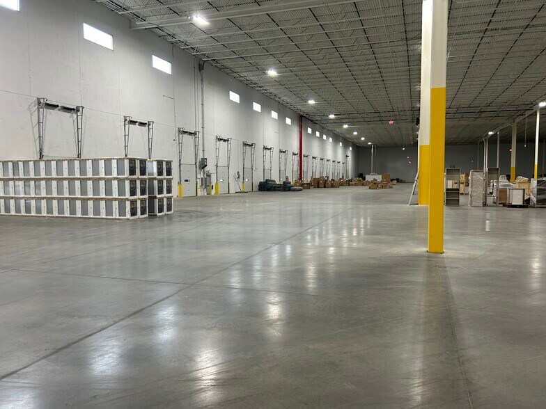 More Photos Of 1369 Lamberton Rd, Hamilton Township Warehouse For Lease