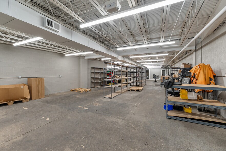 More Photos Of 1537-1545 Hansford St, Charleston Light Distribution For Lease