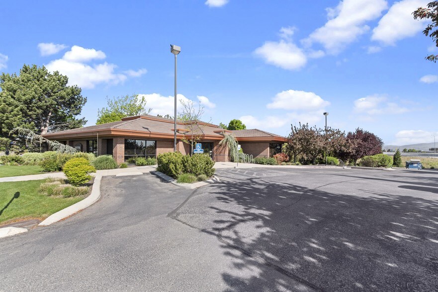 More Photos Of 2700 Airport Way, Boise Medical For Sale
