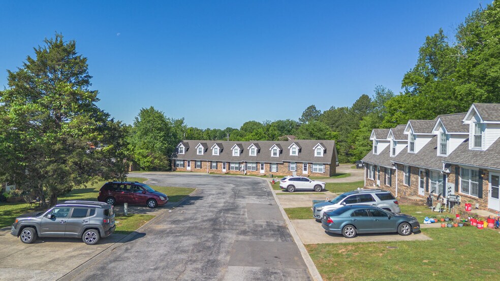 More Photos Of 279B Harrier ct, Clarksville Apartments For Sale