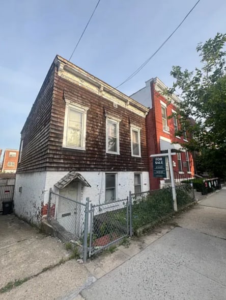 More Photos Of 2521 46th St, Astoria Multifamily For Sale