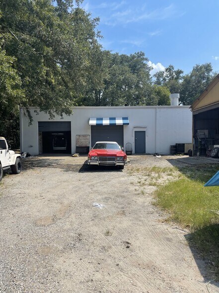 More Photos Of 4333 St Augustine Rd, Jacksonville Warehouse For Lease