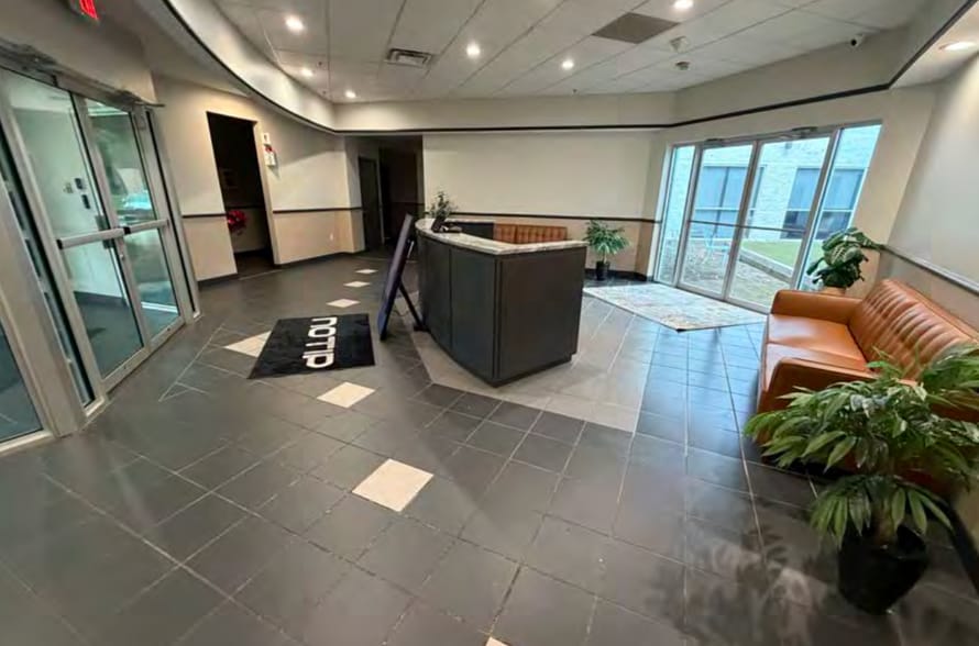 More Photos Of 6951 Cintas Blvd, Mason Loft Creative Space For Sale