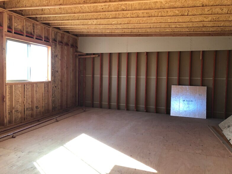 More Photos Of 3510-3512 Combine St, Paso Robles Industrial For Lease