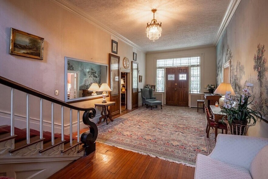 More Photos Of 850 Kinderton Rd, Clarksville Hospitality For Sale
