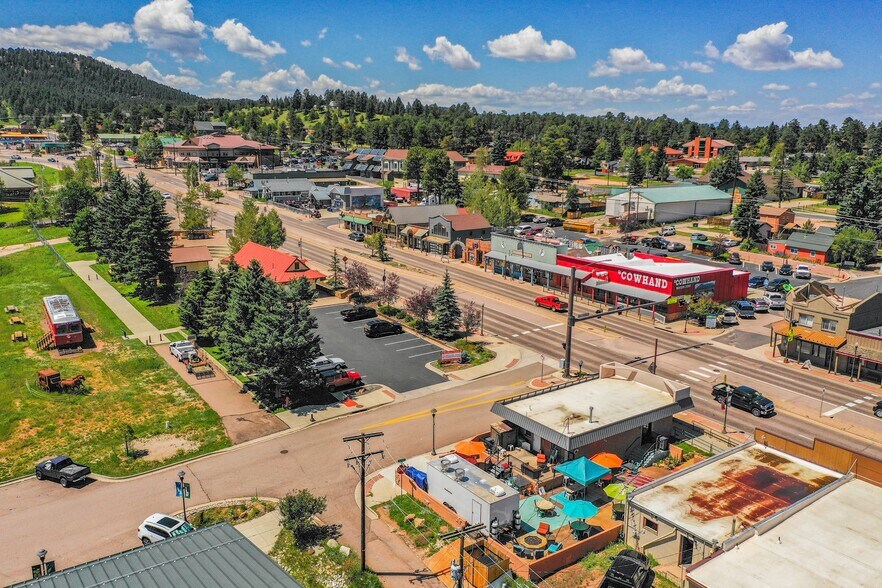 More Photos Of 121 W Midland Ave, Woodland Park Restaurant For Sale