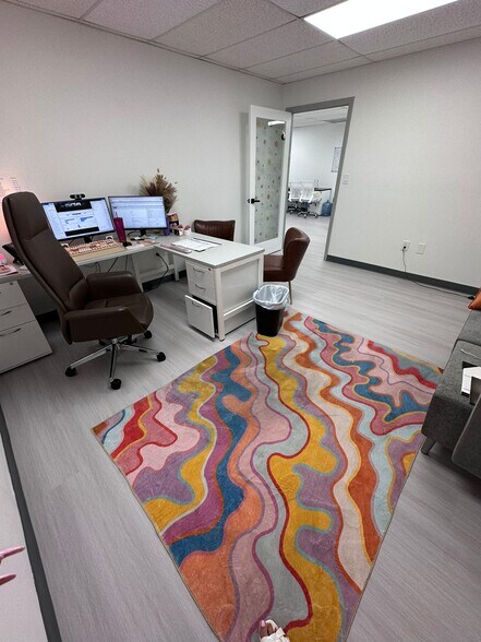 More Photos Of 4101 Ravenswood Rd, Dania Beach Office For Lease