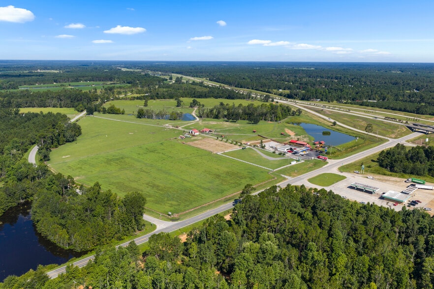 More Photos Of 26127 GA Highway 57 S, Metter Service Station For Sale