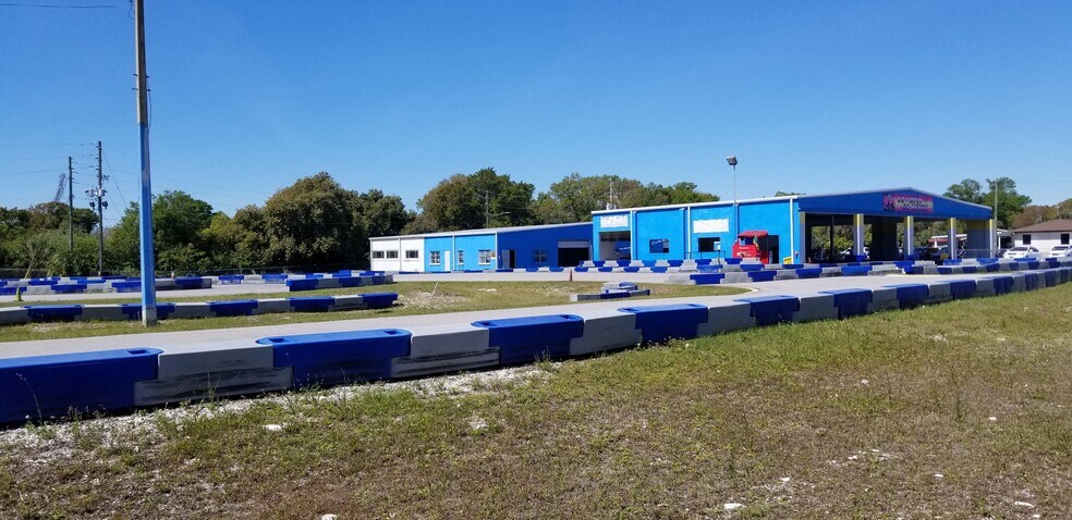 More Photos Of 4680 34th St N, Saint Petersburg Warehouse For Sale