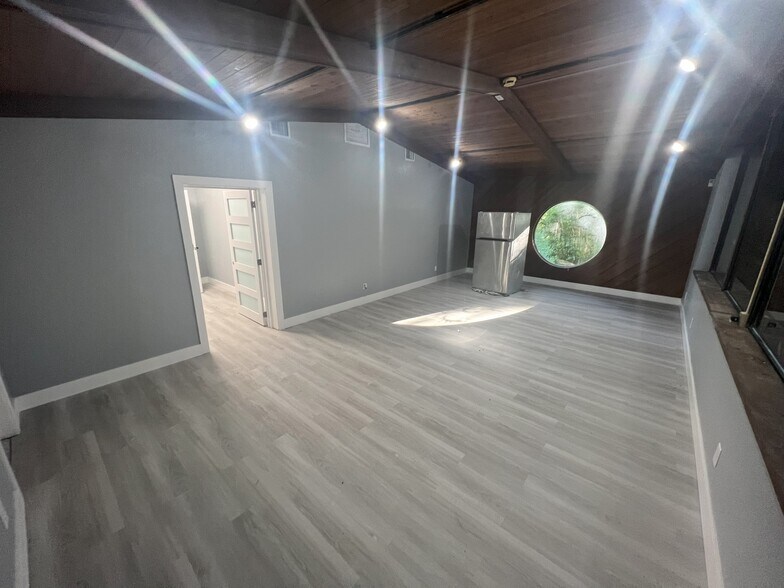 More Photos Of 31722 State Road 52, San Antonio Medical For Sale