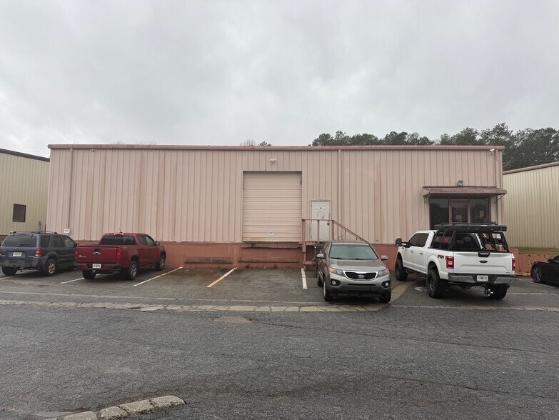 More Photos Of 1336 Summit Dr, Conyers Warehouse For Sale