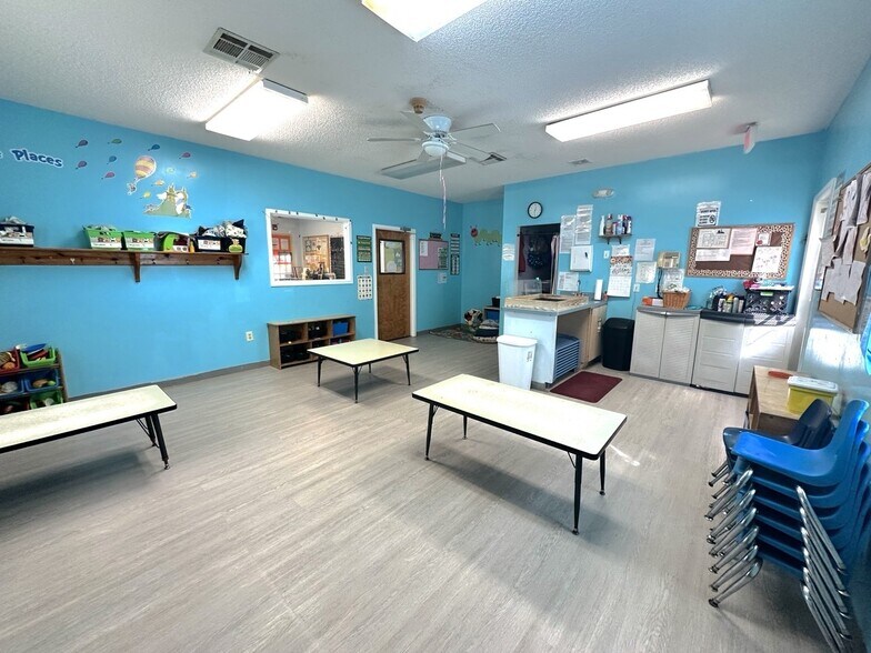 More Photos Of 794 King George Blvd, Savannah Schools For Lease