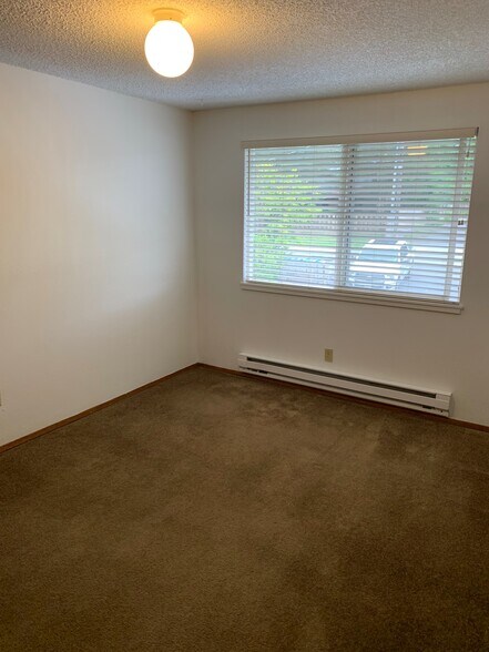 More Photos Of 19837 25th Ave NE, Shoreline Apartments For Sale