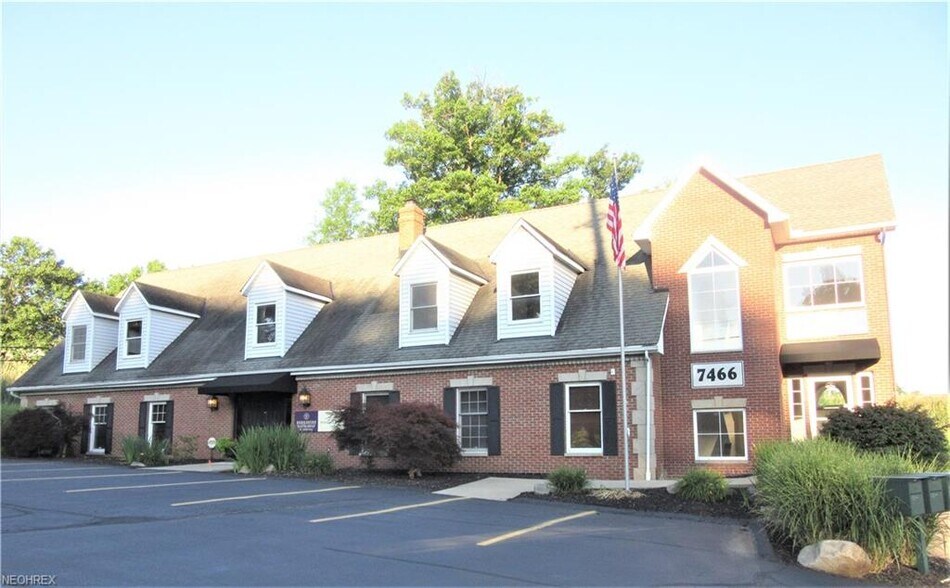 More Photos Of 7466 Auburn Rd, Concord Twp Loft Creative Space For Lease