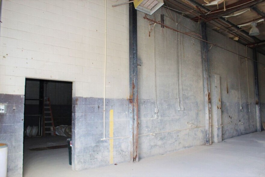 More Photos Of 2401 W Hornbeck Blvd, Fort Stockton Carwash For Sale