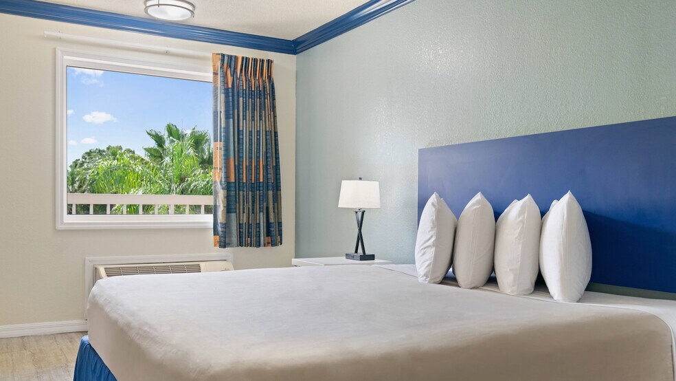 More Photos Of 5859 American Way, Orlando Hotel For Sale