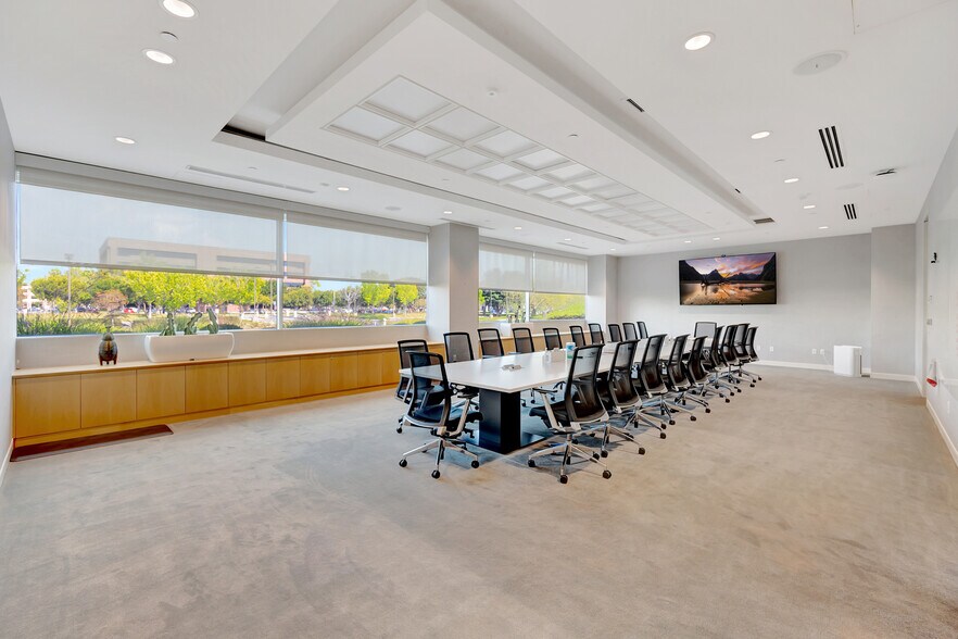 More Photos Of 5551 Katella Ave, Cypress Office For Sale