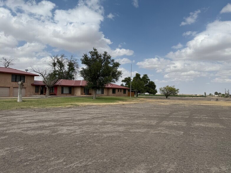 More Photos Of 8610 HWY 17, Balmorhea Specialty For Sale