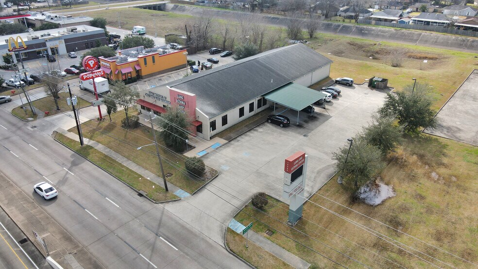 More Photos Of 14262 Gulf Fwy, Houston Medical For Lease