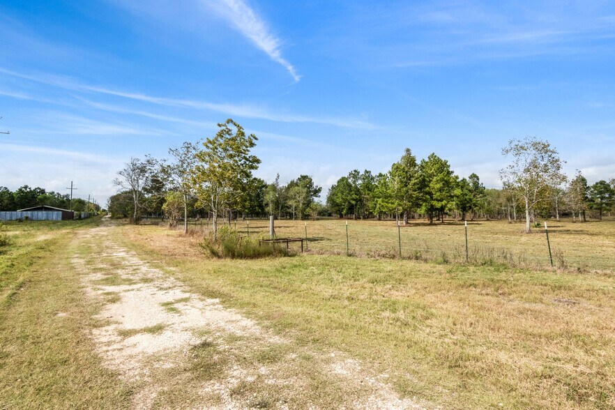 More Photos Of 695 Private Road 489, Dayton Land For Sale
