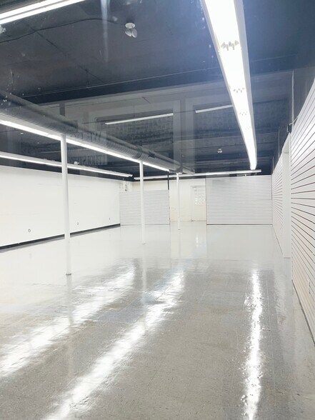 More Photos Of 41 Clementon Rd, Berlin Supermarket For Lease