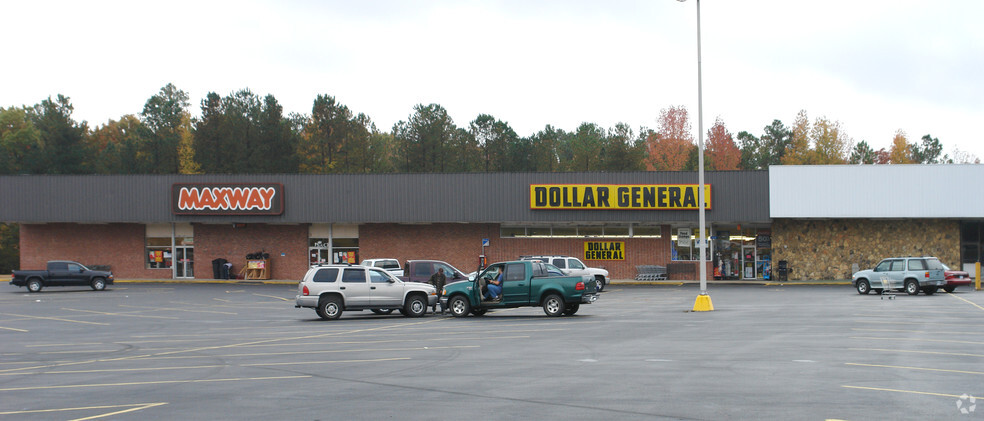 Primary Photo Of 409-449 Greenwood Hwy, Saluda Unknown For Lease