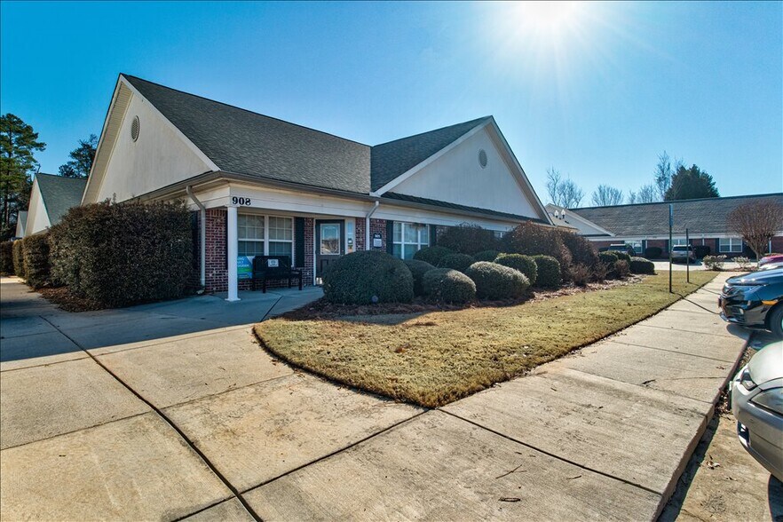 More Photos Of 801-814 Pavilion Ct, McDonough Office For Lease