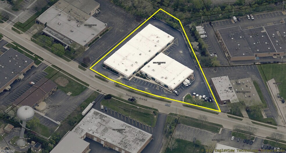 More Photos Of 2095-2119 Stonington Ave, Hoffman Estates Warehouse For Lease