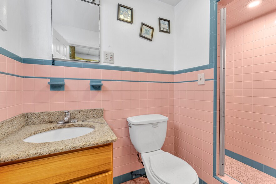 More Photos Of 3807 Pacific Ave, Wildwood Office Residential For Sale