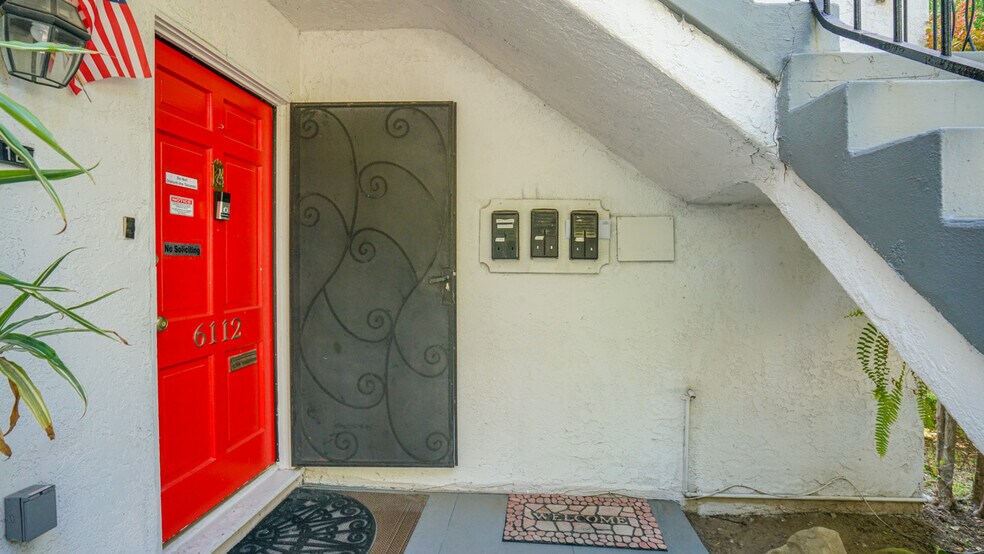 More Photos Of 6112-6114 Saturn St, Los Angeles Apartments For Sale